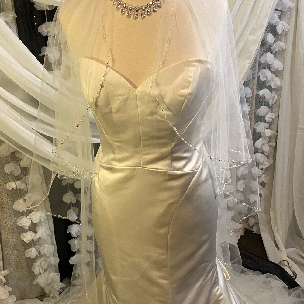 Truly Zac Posen Satin Gown - Picture 10 of 14